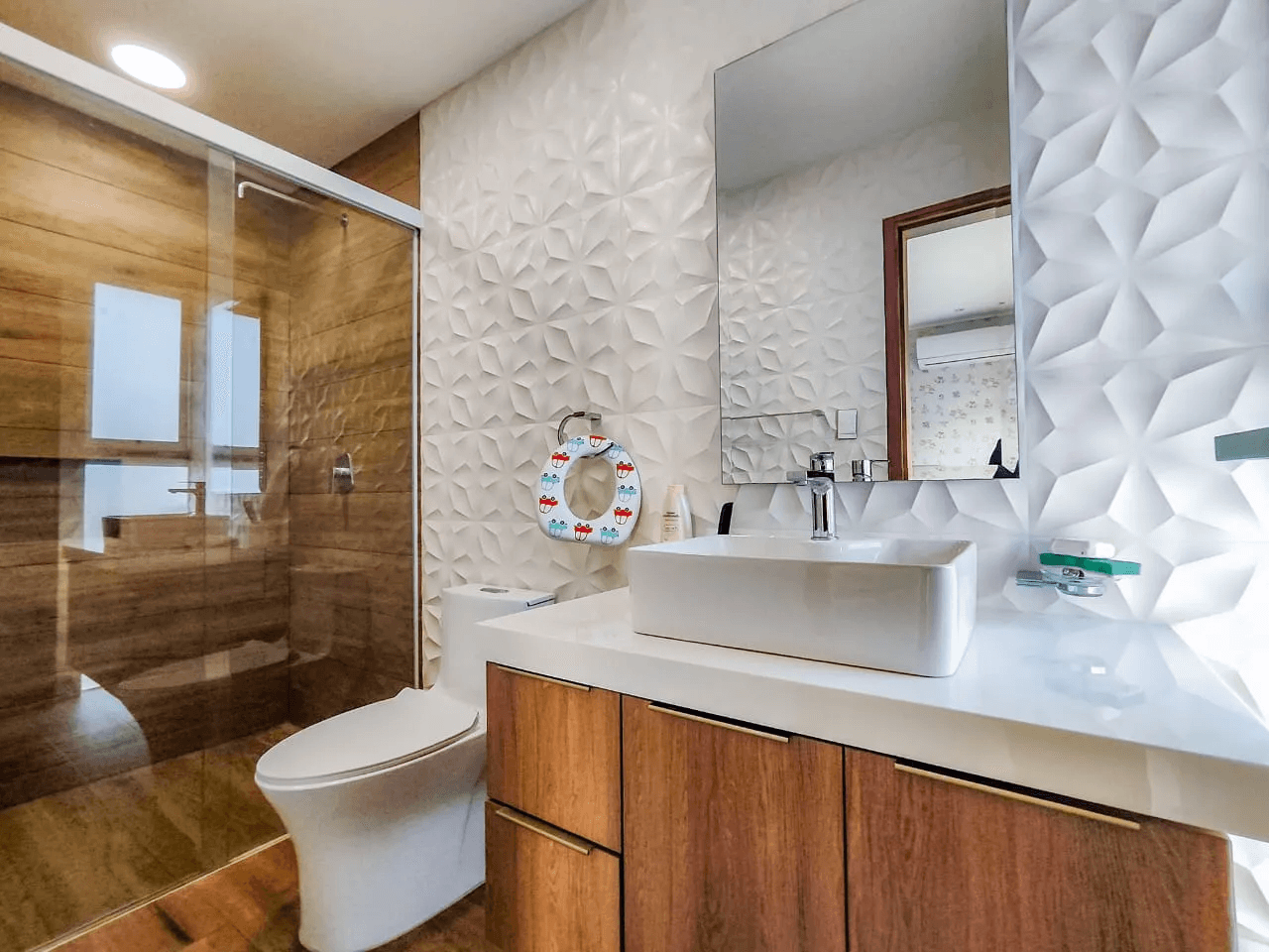 Property image 1 of 3